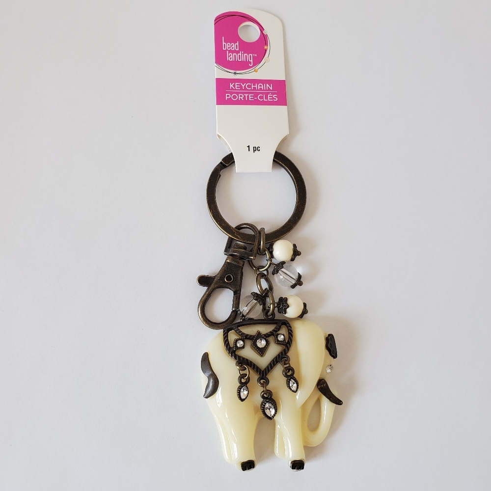 Elephant Keychain - Picture 2 of 4